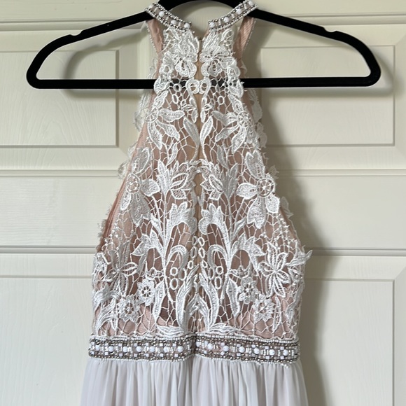 Dress - Picture 5 of 8